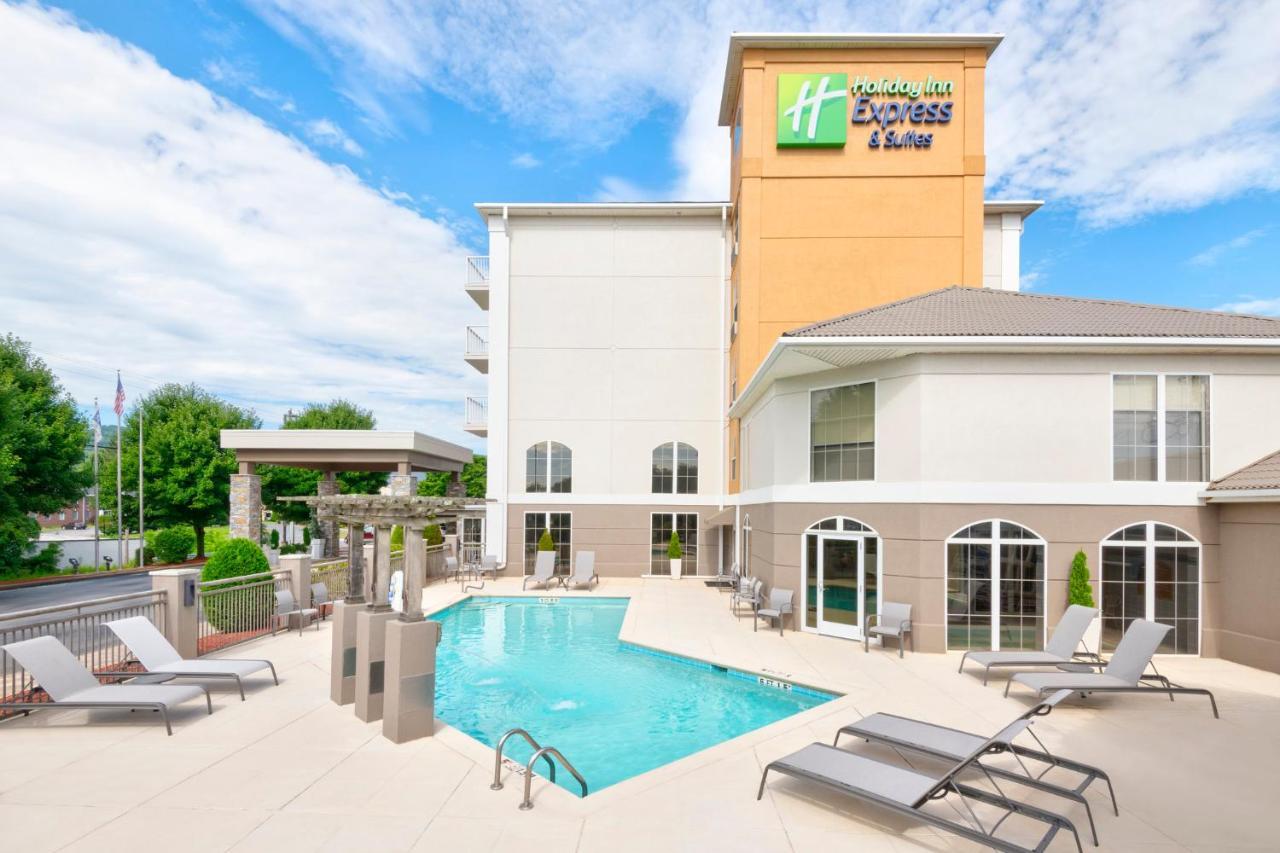 Holiday Inn Express & Suites Asheville Sw - Outlet Ctr Area By Ihg Exterior photo