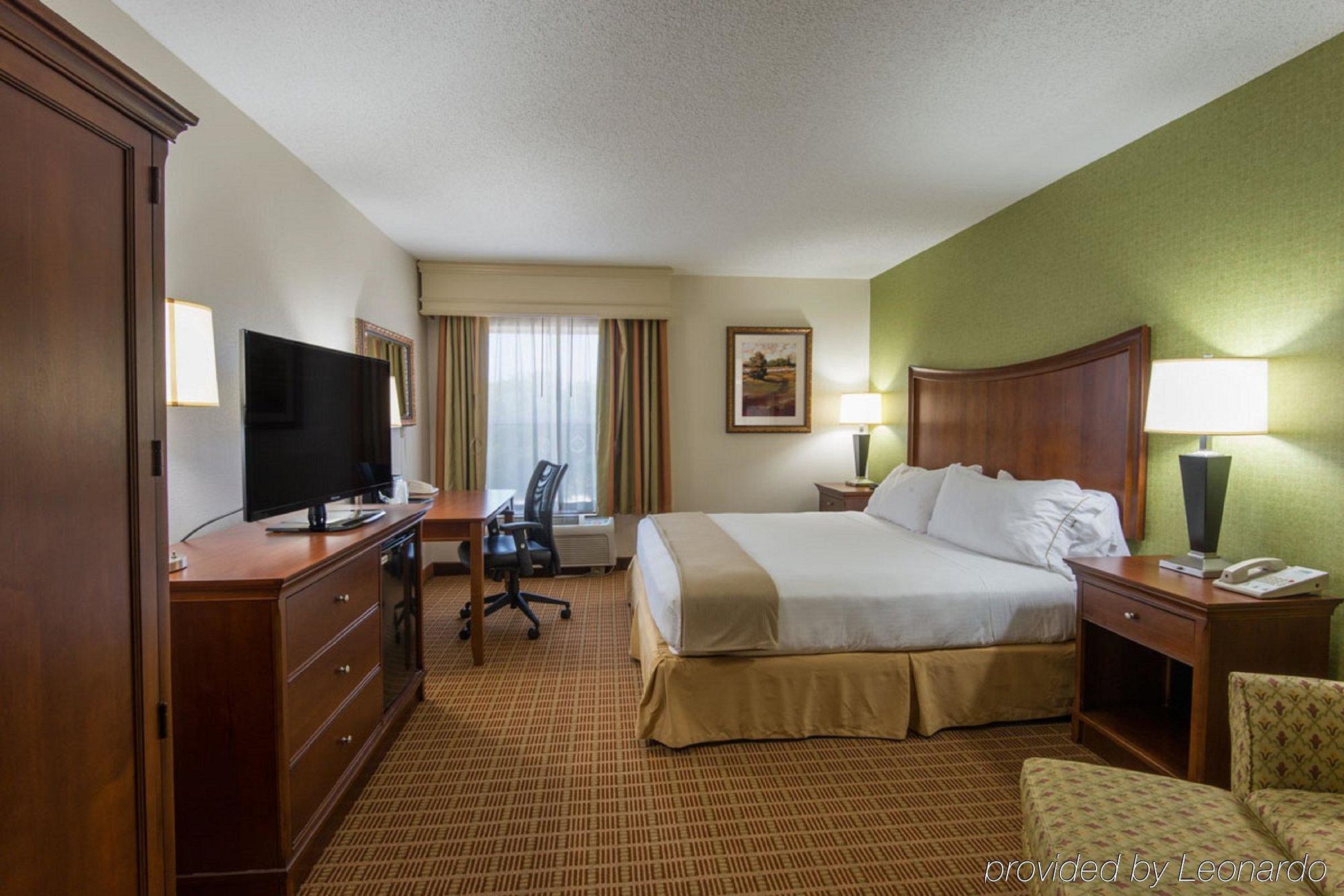 Holiday Inn Express & Suites Asheville Sw - Outlet Ctr Area By Ihg Exterior photo